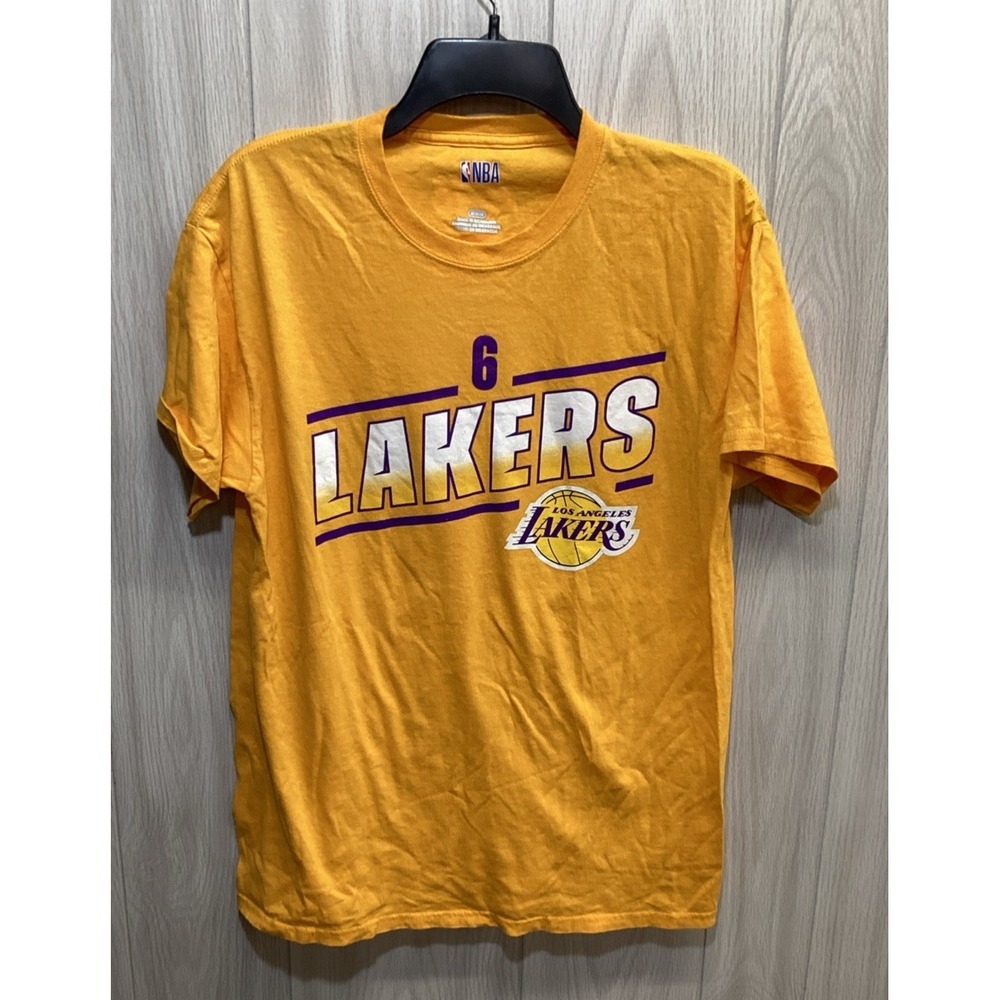 NBA Women's (Size M) Short Sleeve Crew Neck T-Shirt Lakers 6 James